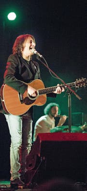 Pippo Pollina sang am Samstag in der Bitzihalle. (Bild: Thi My Lien Nguyen)