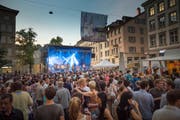 Musig uf de Gass 2014: Die OpenAir Bühne beim Vadiandenkmal. (Bild: Michel Canonica)