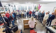 Trudy Diem gibt den Takt vor: Das Jodelchörli St. Gallen Ost bei der Probe. (Bild: Hanspeter Schiess)