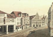 Aus einer von 1790 bis 1795 entstandenen Bildserie des Lindauer Malers Johann Conrad Mayr stammt diese Ansicht der Marktgasse mit (links) der Brotlaufe auf dem heutigen Bärenplatz sowie dem alten Rathaus und dem Ira-Tor.