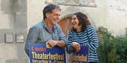 Simon Gisler und Katja Baumann leiten das Nordart-Theaterfestival. (Bild: Dieter Langhart)