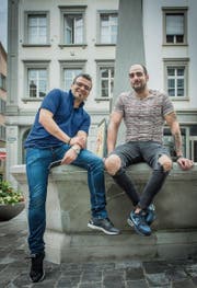 Stefano Rinaldi und Giuseppe Fedele arbeiten in Abtwil und St. Gallen als Köche. (Bild: Jil Lohse)