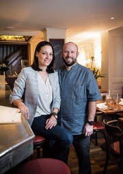 Natalie Schneider und Sandro Vladani im neueröffneten «Neubad». (Bild: Ralph Ribi)