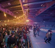 Die Eisdisco hat seit 2011 jedes Jahr bis zu 1000 Besucherinnen und Besucher in die Eishalle Lerchenfeld gelockt. (Bild: PD/Marcello Engi)