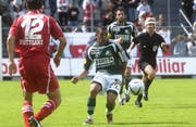 Fabinho (Bildmitte am Ball) spielte von 2004 bis 2006 insgesamt 48 Mal für den FC St. Gallen. (Bild: Rainer Bolliger)