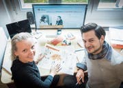 Karin Hufnagl, die Co-Standortverantwortliche von «Rock Your Life» in St. Gallen, und Mentor Nicolas Dietiker. (Bild: Ralph Ribi)