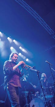 Dehnt den Jazz-Begriff: Der norwegische Trompeter Nils Petter Movaer am Kulturfestival St. Gallen. (Bild: Ralph Ribi)