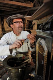 Am Erlebnistag werden Dinge so hergestellt wie vor 500 Jahren. (Bild: Donato Caspari)