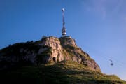 Eine Gondel der Kastenbahn unterwegs zum Gipfel des Hohen Kastens. (Bild: Benjamin Manser)