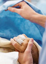 Palliative Care hat das Ziel, die Lebensqualität Todkranker zu verbessern. (Bild: Jim Varney/Getty)