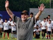 Gibt seinen Job in den Vereinigten Arabischen Emiraten nach dem verpassten Direkt-Aufstieg ab: Diego Maradona (Bild: KEYSTONE/AP/BIKAS DAS)