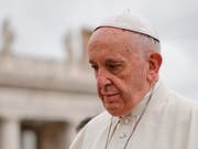 Zu wenig zu spät? Die Opfer sexuellen Missbrauchs durch katholische "Würden"träger verlangen mehr als die Bitte um Verzeihung. Der Papst wird seinen Erklärungen Nachdruck verleihen - und sie vor allem auch umsetzen - müssen (in einer Aufnahme vom 11. April auf dem Petersplatz im Vatikan). (Bild: KEYSTONE/AP/ANDREW MEDICHINI)