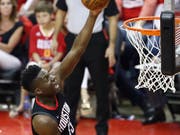 Ein starker Auftritt: Clint Capela (oben) gelangen gegen Utah 18 Punkte (Bild: KEYSTONE/EPA/LARRY W. SMITH)