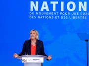 Macht sich Hoffnungen im Hinblick auf die Europawahlen: Front-National-Chefin Marine Le Pen in Nizza. (Bild: KEYSTONE/EPA/SEBASTIEN NOGIER)