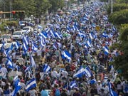 In Nicaragua haben erneut tausende Menschen gegen die Regierung protestiert. (Bild: KEYSTONE/EPA EFE/JORGE TORRES)