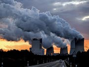 Die Fortschritte zur Umsetzung des Pariser Klima-Abkommens genügen nicht, wie die Schweizer Delegation in Bonn feststellen musste. Im Bild das Braunkohlekraftwerk im sächsischen Boxberg. (Bild: KEYSTONE/EPA/FILIP SINGER)
