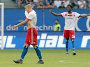 Ende der Bundesliga-Tradition: Der HSV (mit Bobby Wood) steigt erstmals ab (Bild: KEYSTONE/AP/MICHAEL SOHN)