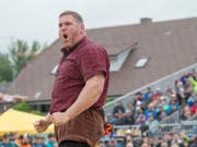 Christian Stucki konnte sich am Emmentalischen Schwingfest als Festsieger feiern lassen (Bild: KEYSTONE/MARCEL BIERI)