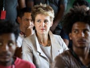Nachlassende Wirkung von Rückkehrhilfen: Bundesrätin Simonetta Sommaruga gerät mit ihrer Asylpolitik erneut in die Kritik. (Bild: KEYSTONE/PETER KLAUNZER)
