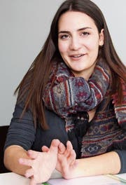 Die junge Sprachforscherin Valeria Restuccio konnte empirisch nachweisen, dass sexistischer Sprachgebrauch den Alltagssexismus normalisiert. (Bild: Christof Lampart)