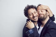 Fahri Yardim (links) und Christian Ulmen, der auch Regie führt, spielen in «Jerks» quasi sich selber. (Bild: Pro 7)