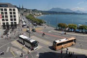 Blick auf den Schwanenplatz, der carfrei werden soll. (Bild: Dominik Wunderli (Luzern, 18. August 2017))