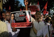 Indische Unberührbare demonstrieren gegen ein Gerichtsurteil, welches den Schutz der Minderheit aufweicht. (Bild: Rafiq Maqbool/AP (Mumbai, 2. April 2018))