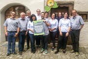 Das Organisationskomitee der Jazztage Lichtensteig präsentiert das Plakat für die diesjährige, dreissigste Ausgabe. (Bild: Anina Rütsche)