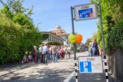Der erste, grossflächige Begegnungszone der Schweiz wurde 2016 im Berner Wohnquartier Burgfeld in Betrieb genommen. (Bild: Béatrice Devènes / Stadt Bern (Bern, 21. Mai 2016))