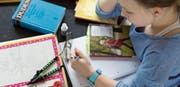 1229 Schülerinnen und Schüler peilen im Kanton St. Gallen einen Mittelschulabschluss an – 62 Prozent davon sind weiblich. (Bild: Gaëtan Bally/KEY)