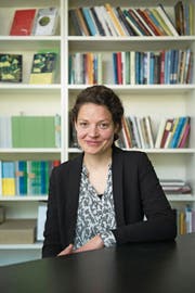 «Es ist unsere Aufgabe, aktuelle Tendenzen aufzustöbern und zu fördern.» Reina Gehrig, Geschäftsführerin Solothurner Literaturtage (Bild: GIAN EHRENZELLER (KEYSTONE))