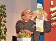 Mathias Waser verkörpert dieses Jahr im Theaterstück «Room-Service» einen verklemmten Assistenten. (Bild: Yvonne Imbach)