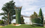 Eine der Attraktionen der geplanten Freizeitanlage sind zwei Aussichtstürme. (Bild: PD/ Susanne Fritz Architekten)