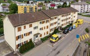 Bis vor kurzem boten die Dachvorsprünge der Martinsblöcke Nistgelegenheiten für Zugvögel. (Bild: Urs Bucher)