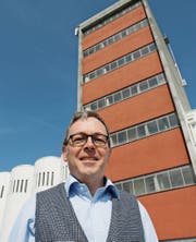 Geschäftsführer Jürg Tanner: «Die neue Farbgebung wird dem Originalzustand aus dem Jahr 1958 entsprechen.» (Bilder: Hans Suter)