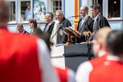 Daniel Fässler, regierender Landammann (2. von rechts) spricht während der Appenzeller Landsgemeinde: Er wird von verschiedenen Seiten kritisiert. (Bild: PATRICK HUERLIMANN (KEYSTONE))