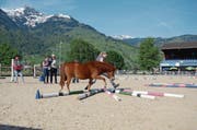 Jasmin Graf aus Frümsen erreichte mit ihrem Pony Rocky den dritten Rang. (Bild: Corinne Hanselmann)