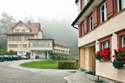 Die Staatswirtschaftliche Kommission hat sich mit verschiedenen Aspekten zum Asyldurchgangszentrum Sonneblick beschäftigt. (Bild: Martina Basista)