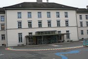 Das Primarschulhaus Kirchplatz muss erweitert werden, wenn sich das Modell mit drei öffentlichen Oberstufen durchsetzen sollte. (Bild: PD)