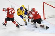 Die Schweiz kassiert gegen Schweden die zweite Turnierniederlage. (Bild: Keystone)
