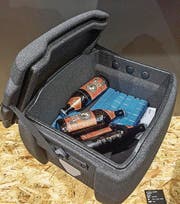 Gekühlte Getränke auch per Velo mitführen: Die Isolierbox von Ortlieb (sie eignet sich auch zum Einkaufen) fasst 18 Liter und wird mit einem Rack-Lock-Adapter am Gepäckträger montiert. (Bild: PD)