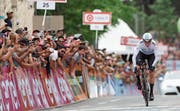 Chris Froome büsste in der ersten Etappe 37 Sekunden auf den Tagessieger ein. (Bild: Oded Balilty/AP (Jerusalem, 4. Mai 2018))