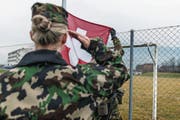 Frauen sind in der Schweizer Armee noch eine Seltenheit. (Bild: Christian Beutler/Keystone)