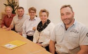 Am Vorstandstisch des Gewerbevereins Bischofszell und Umgebung: Dieter Sauder, René Bürgi, Boris Binzegger, Nicole Marbach und Präsident Stefan Büchler. (Bild: Barbara Hettich)