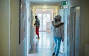 Bis auf weiteres soll es in Wil kein kantonales Flüchtlingszentrum mehr geben wie zwischen 2014 und 2017. (Bild: Urs Bucher (22. Juni 2015))