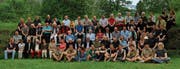 Gruppenbild der aktiven Pfadfinder, Wölfli und Mitglieder des Alt-Pfadi Vereins, die 85 Jahre Pfadi Sarnen feiern. (Bilder: Patricia Helfenstein-Burch (Sarnen, 28. April 2018))