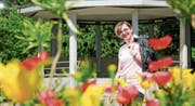 Joanna Rutko-Seitler vor dem Pavillon im Jakob-Züllig-Park, wo ihre Veranstaltungen stattfinden. (Bild: Donato Caspari)