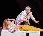 Beni Elmiger als Therapeutin Yvonne behandelt Sabrina Meyer – gespielt von Melanie Elmiger. (Bild: Marco Sieber/PD (Sempach, 1. Mai 2018))
