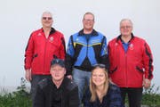 Die Schützen von Schattdorf siegten im Feld D. Hinten von links: Georg Zgraggen, Felix Arnold und Nikolaus Zgraggen. Vorne von links: Andreas Zgraggen und Manuela Poletti-Zgraggen. (Bild: Paul Gwerder (Flüelen, 5. Mai 2018))