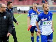 Betretene Gesichter bei Lausanne-Sport nach dem Spielabbruch gegen Thun (Bild: KEYSTONE/LAURENT GILLIERON)